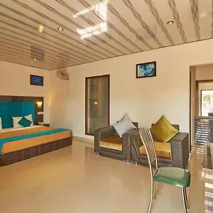Leaf Bed & Breakfast Thekkady